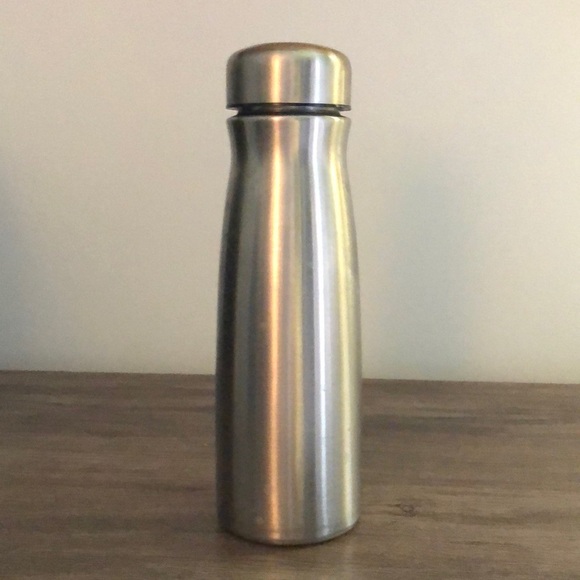 Stainless steel insulated, silver 17 ounce Tumbler - Picture 1 of 4